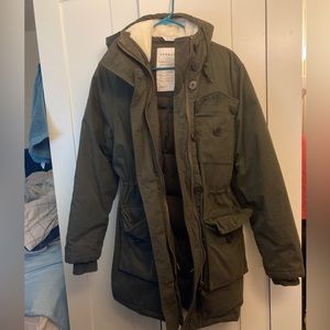 Aritzia Community warmest down parka